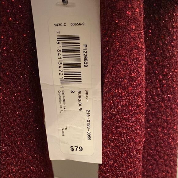 Premier Amour Asymmetrical Elegant Off-Shoulder Red Dress - Picture 7 of 8